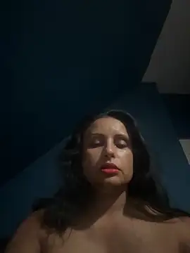 Snapshot of Angelaarayexx chatting on October 12, 10:45 pm Angelaarayexx online show from October 12, 10:45 pm