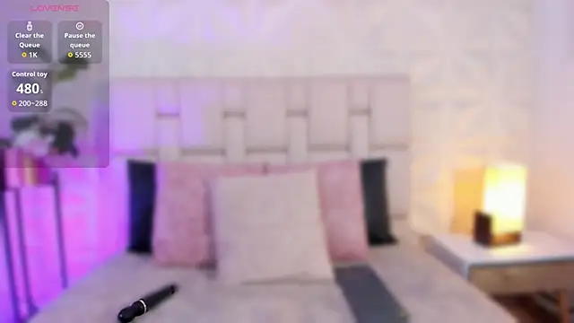 Snapshot of scarlettadams__ chatting on October 7, 11:58 am scarlettadams online show from October 7, 11:58 am