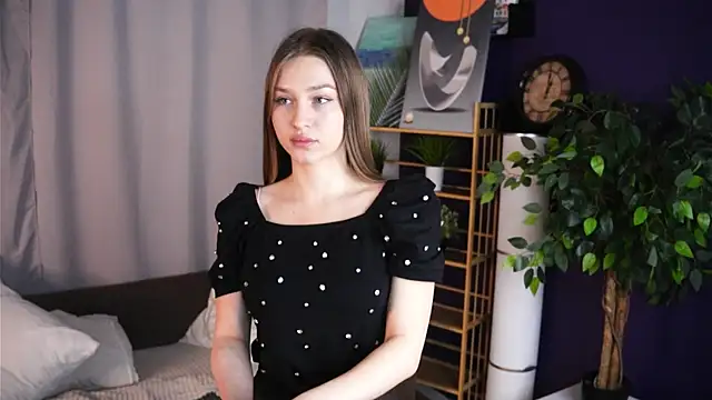 LornaBlacknall online show from October 25, 4:25 pm