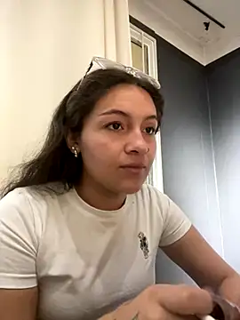 Snapshot of Alyha_Cortes chatting on October 30, 1:45 pm Alyha Cortes online show from October 30, 1:45 pm