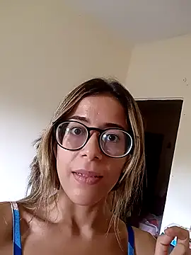 vivizinha27 online show from April 24, 5:16 pm