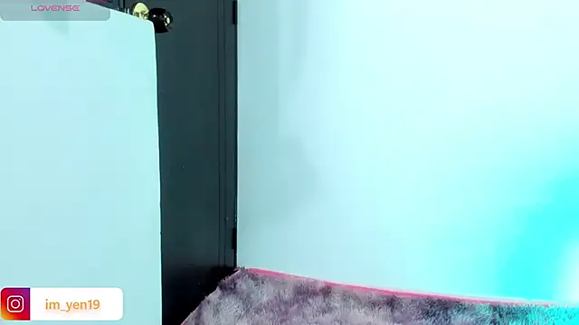 adahraa younng online show from February 6, 9:07 pm