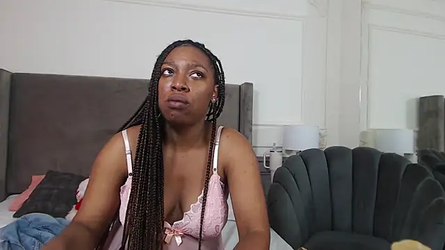 Snapshot of NatashaSilver chatting on October 23, 2:23 pm NatashaSilver online show from October 23, 2:23 pm