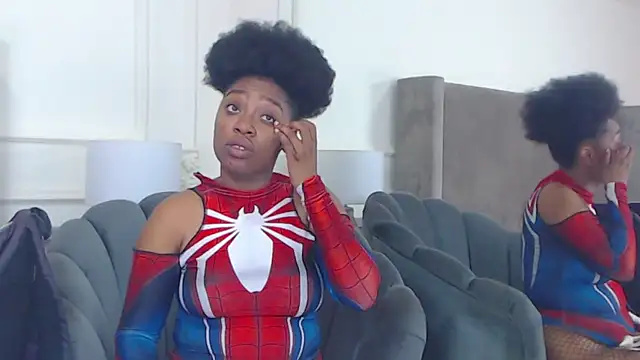 Snapshot of NatashaSilver chatting on November 1, 1:37 pm NatashaSilver online show from November 1, 1:37 pm