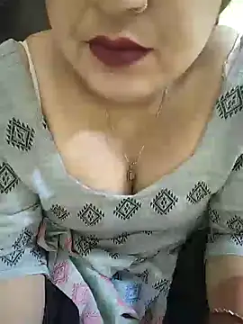 Snapshot of Diya-Sharmaa chatting on October 15, 5:21 am Diya-Sharmaa online show from October 15, 5:21 am