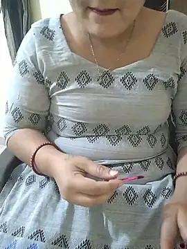 Snapshot of Diya-Sharmaa chatting on October 23, 5:24 am Diya-Sharmaa online show from October 23, 5:24 am