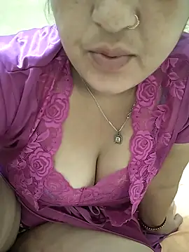 Snapshot of Diya-Sharmaa chatting on September 26, 7:28 am Diya-Sharmaa online show from September 26, 7:28 am