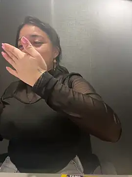 Emily Rivers  online show from December 18, 1:27 pm