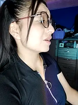 Mia   15 online show from September 8, 8:19 pm