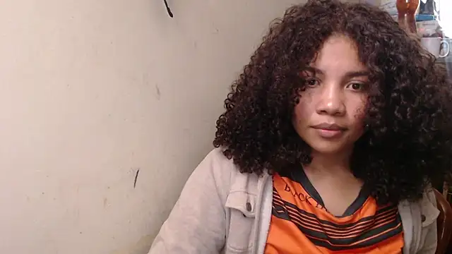 madelene online show from April 16, 2:45 am