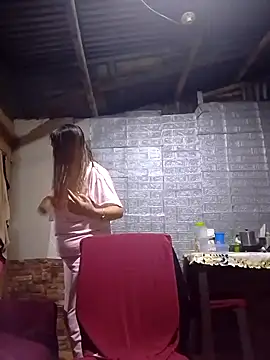 Snapshot of SexyHottMom chatting on September 24, 11:53 am SexyHottMom online show from September 24, 11:53 am