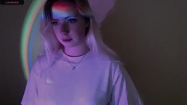 Snapshot of AliceHotty_ chatting on September 24, 12:59 pm AliceHotty  online show from September 24, 12:59 pm