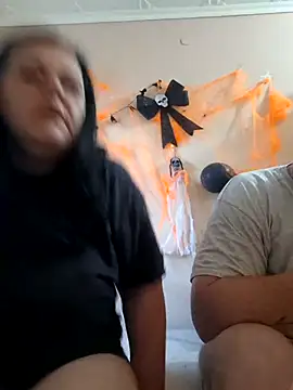 Snapshot of BlacReign chatting on October 24, 3:19 pm BlacReign online show from October 24, 3:19 pm