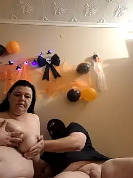 Snapshot of BlacReign chatting on October 18, 7:26 pm BlacReign online show from October 18, 7:26 pm