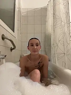 Emilia Mausi online show from November 25, 8:31 pm