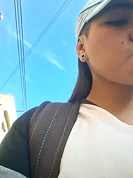 CAROLINE  07 online show from March 15, 1:13 pm