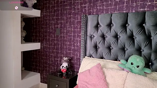 Snapshot of Carly_Monroe_ chatting on September 25, 11:13 pm Carly Monroe online show from September 25, 11:13 pm