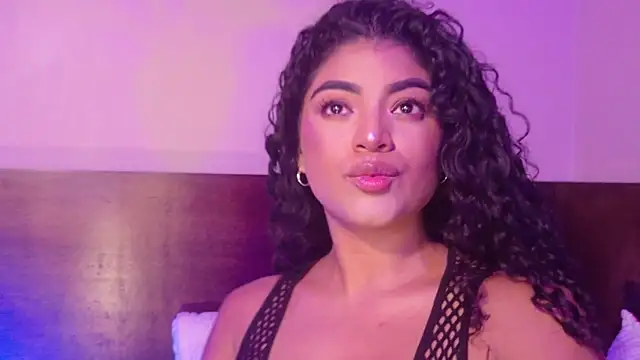 Snapshot of Carly_Monroe_ chatting on October 20, 10:13 pm Carly Monroe online show from October 20, 10:13 pm