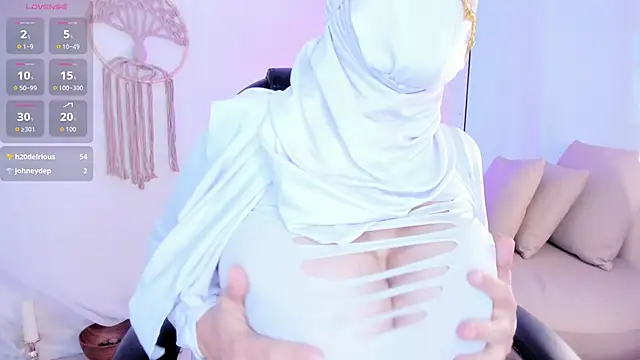 Snapshot of salma_isawwii chatting on October 24, 1:51 pm salma isawwii online show from October 24, 1:51 pm