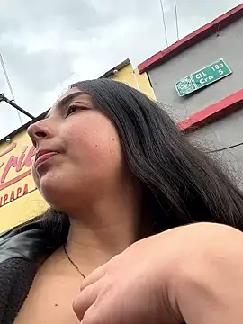 Snapshot of Dulce_1408 chatting on October 8, 8:02 pm Dulce 1408 online show from October 8, 8:02 pm