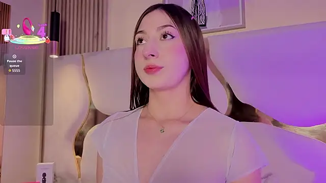 SofiJones  online show from February 9, 8:33 pm