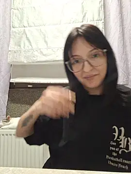 AllexyAle online show from April 23, 9:50 pm