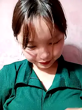 Snapshot of XoiXoi232 chatting on October 5, 11:15 am XoiXoi232 online show from October 5, 11:15 am