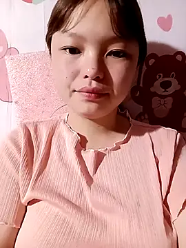 Snapshot of XoiXoi232 chatting on October 24, 12:06 am XoiXoi232 online show from October 24, 12:06 am