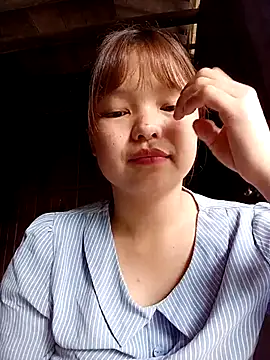 Snapshot of XoiXoi232 chatting on October 18, 2:36 am XoiXoi232 online show from October 18, 2:36 am