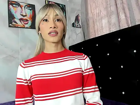 Snapshot of samara_novice18 chatting on October 28, 7:19 pm samara novice18 online show from October 28, 7:19 pm