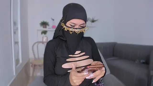 Snapshot of May_hadi chatting on October 16, 1:14 pm May hadi online show from October 16, 1:14 pm