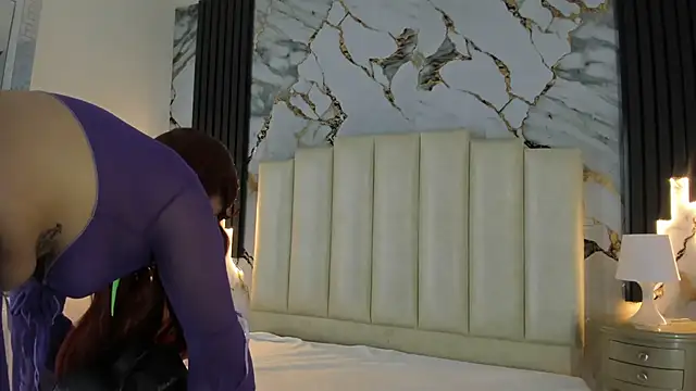 lanarios online show from October 31, 5:42 am