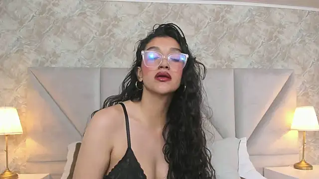 ValentiinaCruz online show from October 13, 10:01 pm