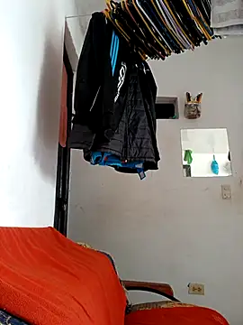 Shanel 69 online show from October 3, 5:40 pm