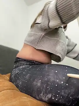 Snapshot of Abby-LS chatting on October 23, 9:10 pm Abby-LS online show from October 23, 9:10 pm