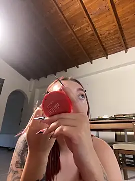 Snapshot of Paulina-Wells chatting on October 18, 10:22 pm Paulina-Wells online show from October 18, 10:22 pm