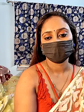 Snapshot of Cute-lusi chatting on October 6, 8:02 pm Cute-lusi online show from October 6, 8:02 pm