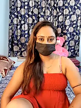 Snapshot of Cute-lusi chatting on October 4, 7:40 pm Cute-lusi online show from October 4, 7:40 pm