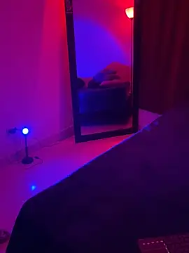 ZahaRose online show from October 31, 5:09 am