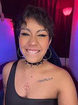 ZahaRose online show from November 22, 3:09 am