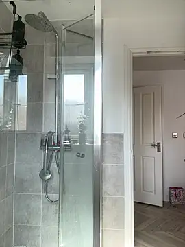 BELLABLACKXUK online show from April 8, 11:56 am