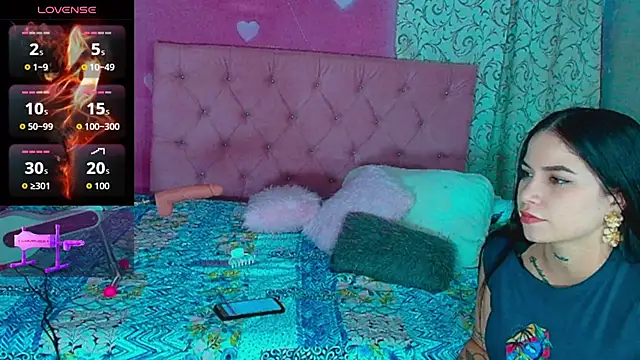 Lali HOtt online show from October 4, 9:52 pm