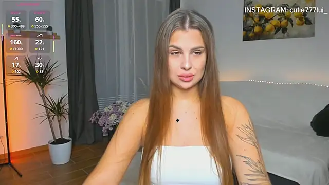 Cutie Lui online show from September 29, 7:46 am