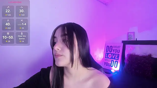 KimGarces online show from October 4, 8:57 pm