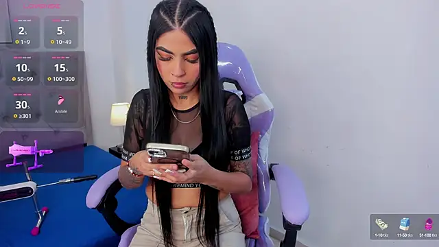 HannaColleman online show from September 19, 9:25 pm