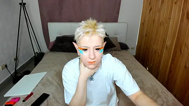 KayleBloom online show from September 17, 3:48 am