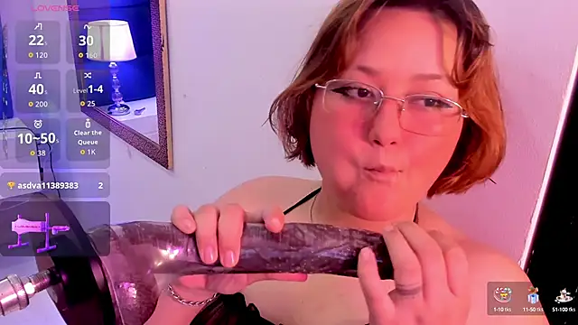 Snapshot of isa_grey_ chatting on October 10, 4:17 am isa grey online show from October 10, 4:17 am