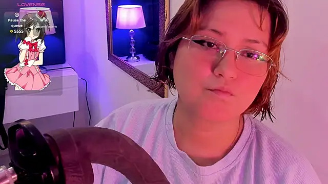 Snapshot of isa_grey_ chatting on October 16, 4:59 am isa grey online show from October 16, 4:59 am