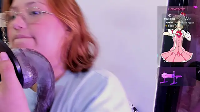 Snapshot of isa_grey_ chatting on September 21, 3:32 pm isa grey online show from September 21, 3:32 pm