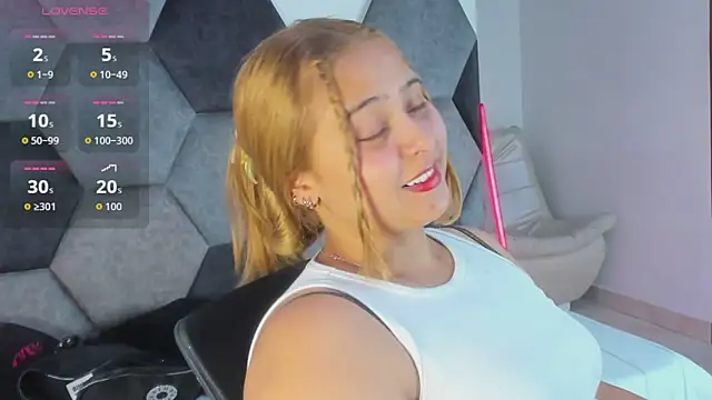 MikaelaStone online show from May 25, 8:30 pm